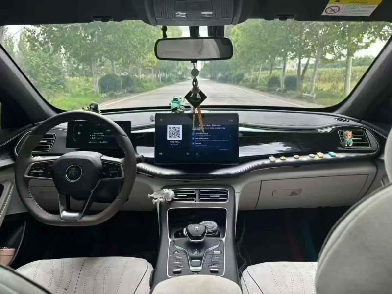 汉中24年比亚迪秦4