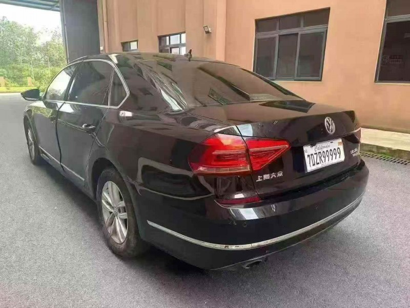 重庆16年大众帕萨特7