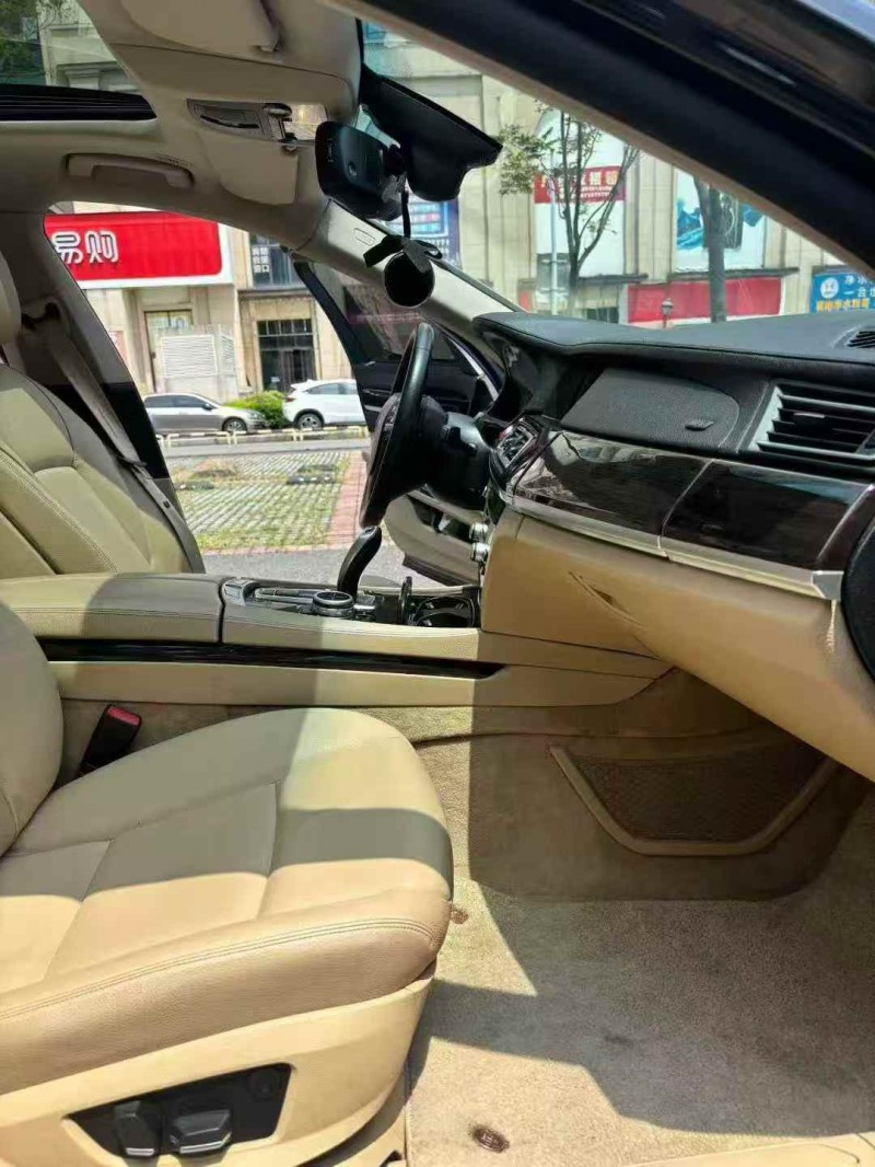 十堰12年宝马7系3