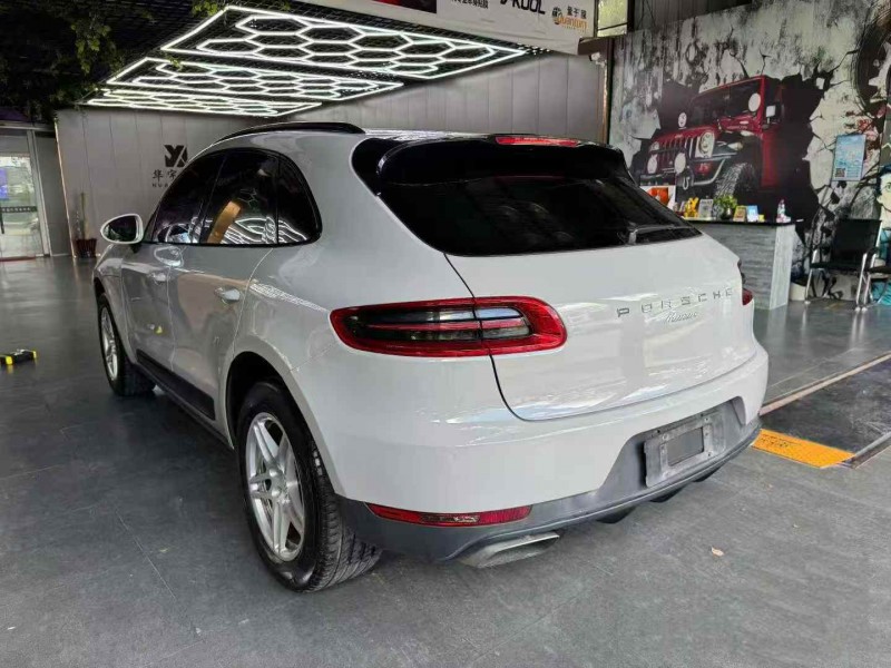 绍兴18年保时捷Macan9