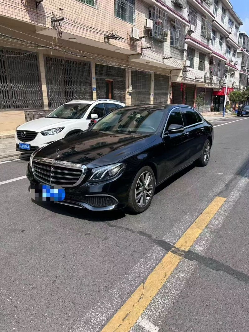岳阳18年奔驰E2