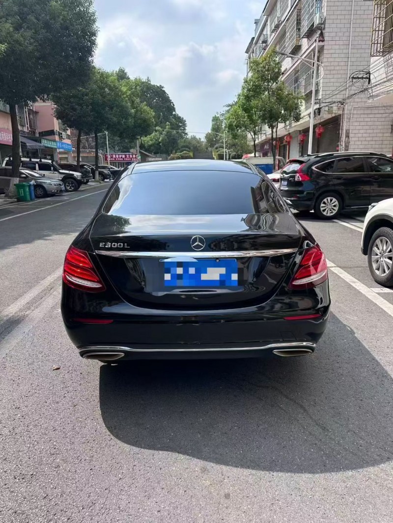 岳阳18年奔驰E9