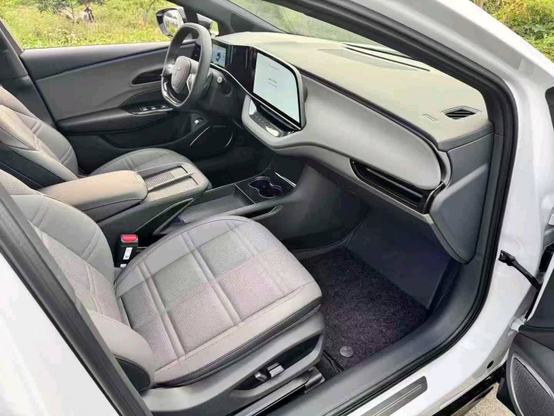 宁波25年红旗EH74