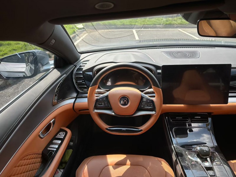 广州23年比亚迪汉9