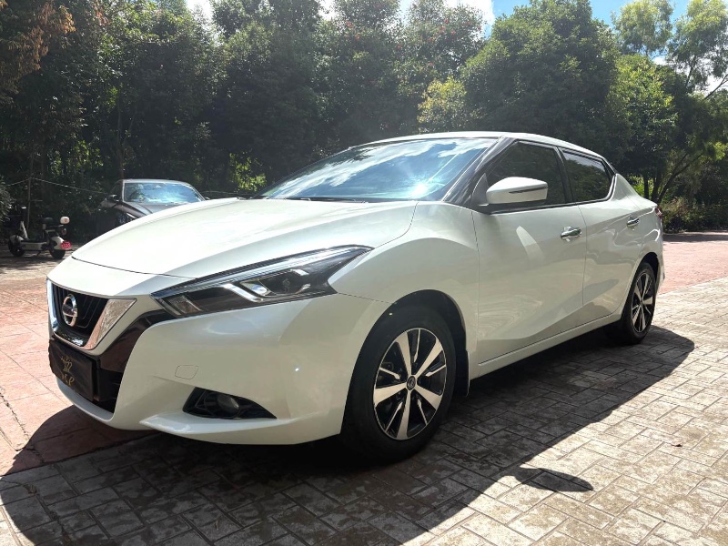 阿克苏19年日产蓝鸟2