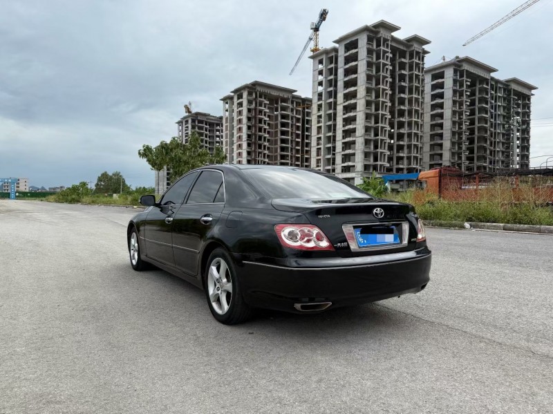 柳州10年丰田锐志4