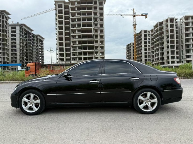 柳州10年丰田锐志8