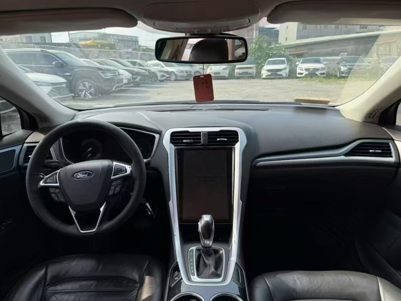 南宁16年福特蒙迪欧8