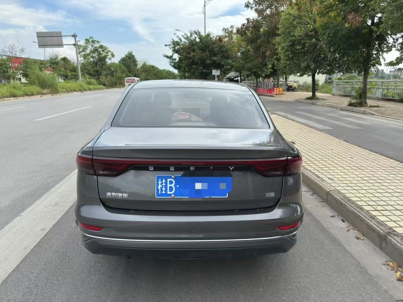 柳州22年吉利帝豪4