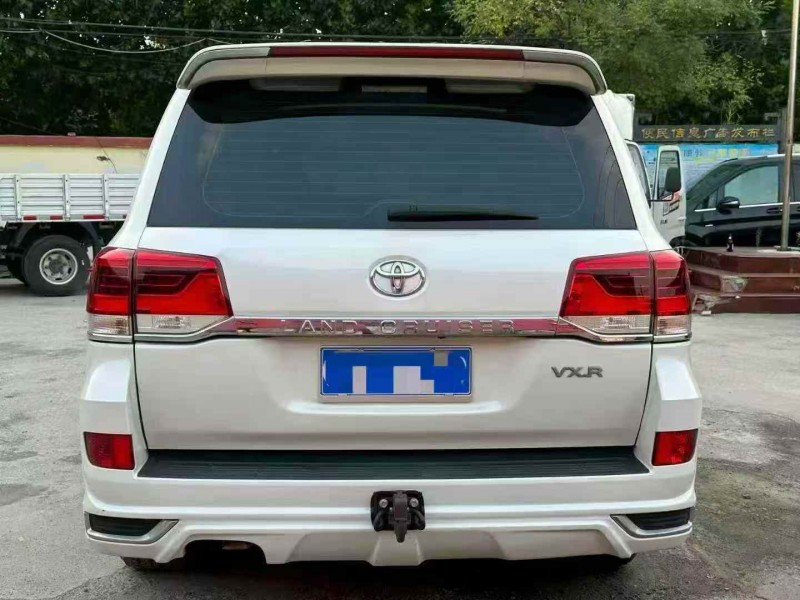 淄博18年丰田兰德酷路泽8