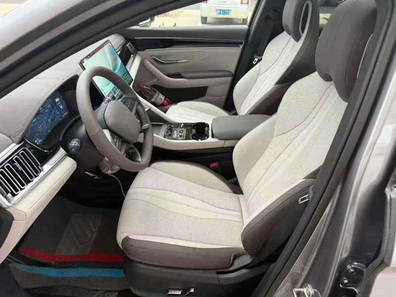 保定25年比亚迪宋4