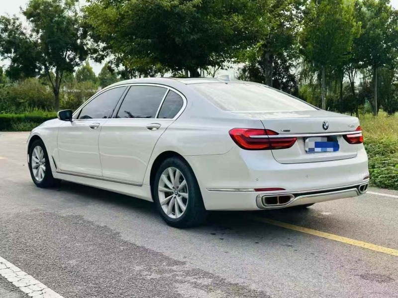 东营17年宝马7系8