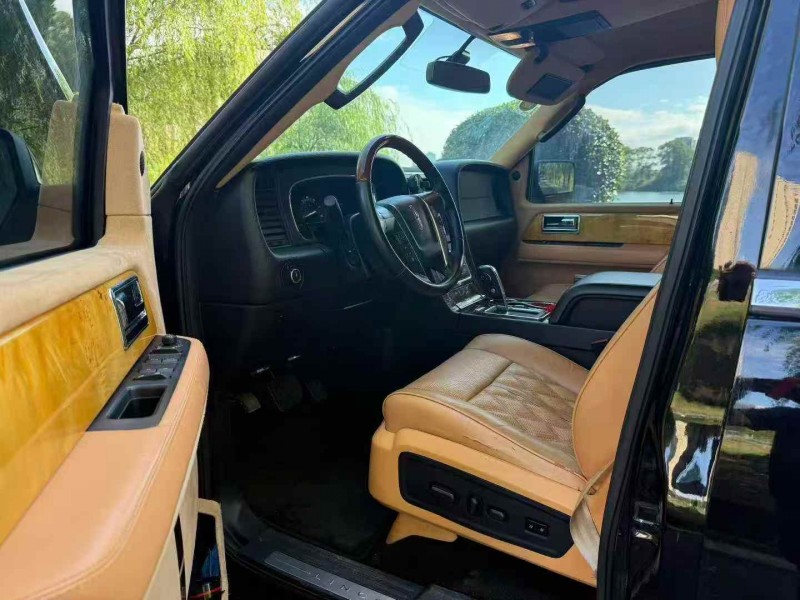 九江18年林肯领航员4