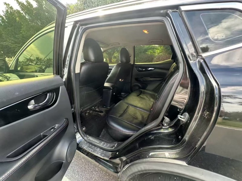 岳阳16年日产逍客4