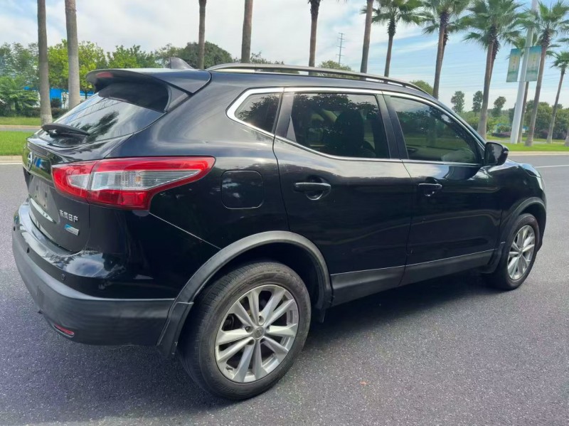 岳阳16年日产逍客7