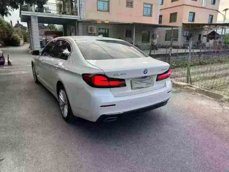 三明22年宝马5系8