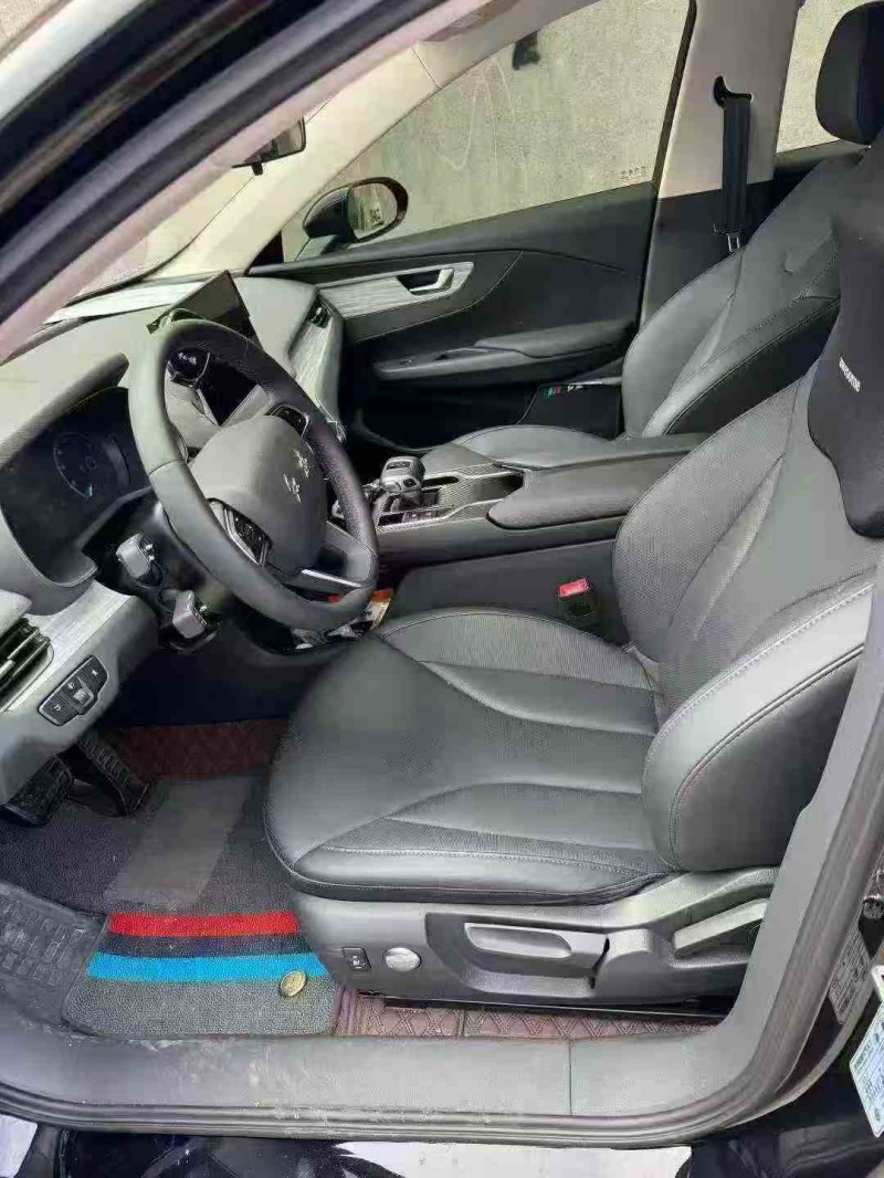 宁波25年红旗E-QM56