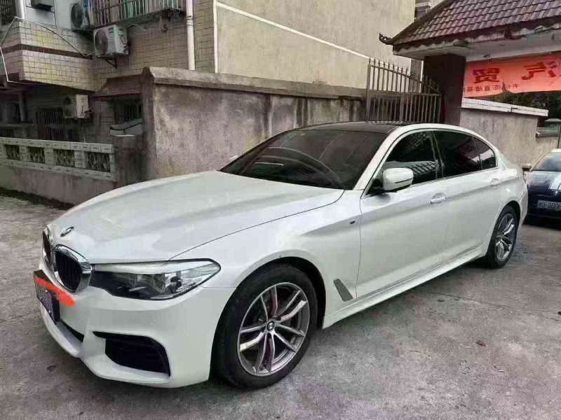 张家界20年宝马5系3