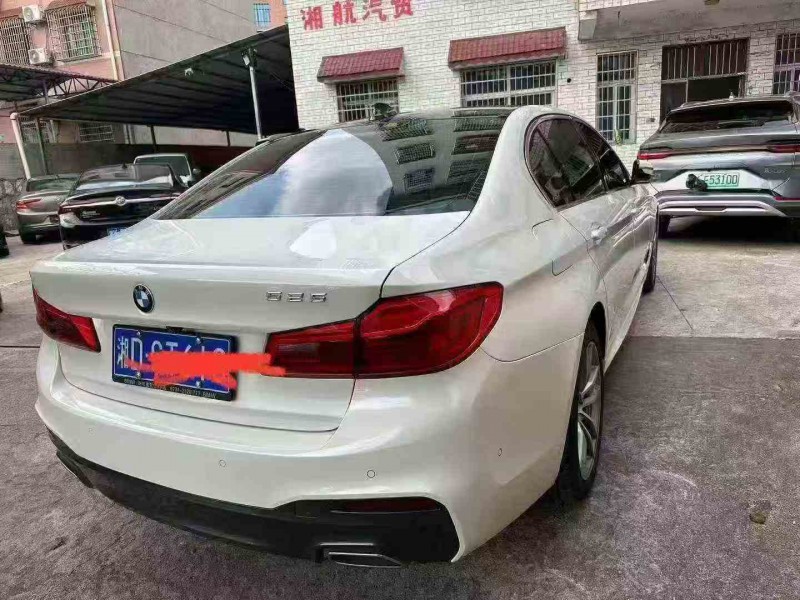 张家界20年宝马5系7