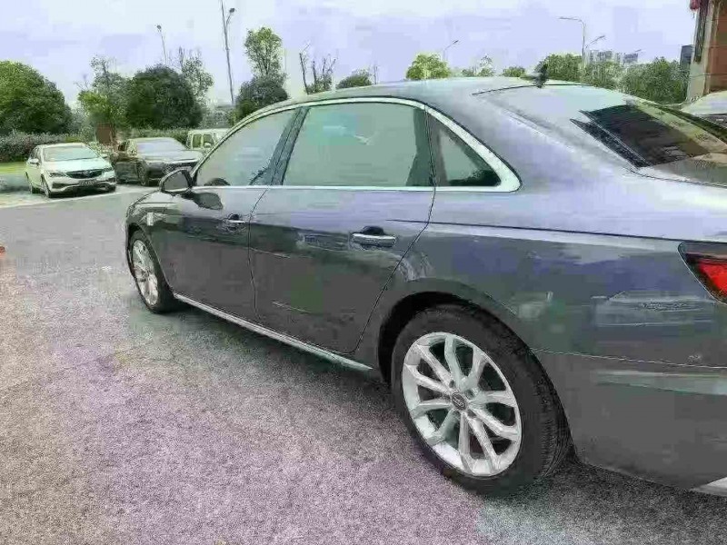 赣州23年奥迪A4L8