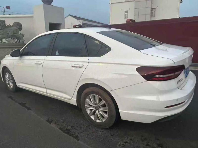 苏州22年大众朗逸8