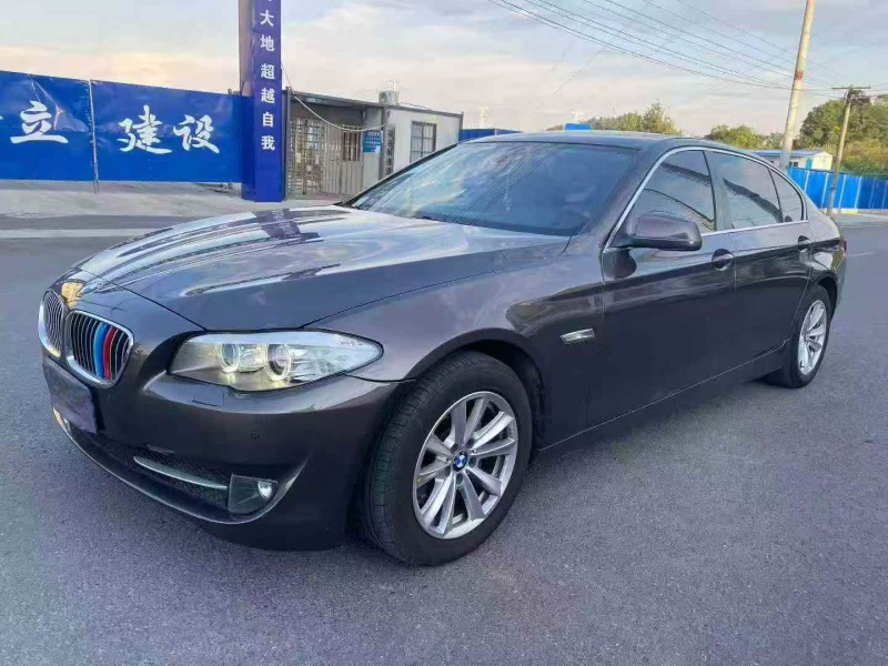 张家界12年宝马5系3