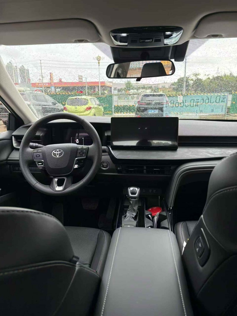 玉溪25年丰田凯美瑞4