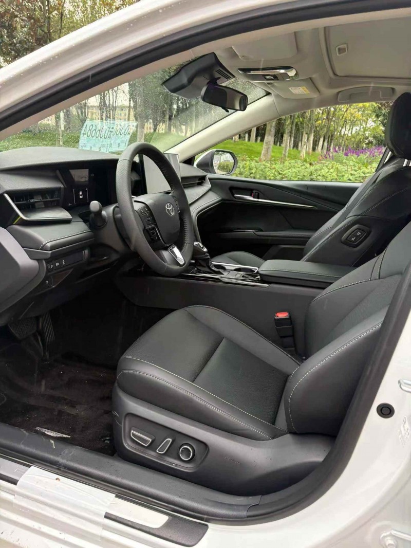 玉溪25年丰田凯美瑞5