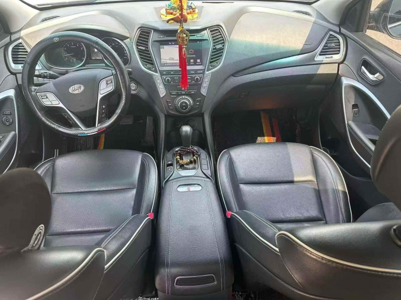 攀枝花16年现代新胜达4