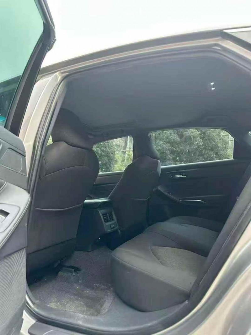 毕节22年丰田亚洲龙5