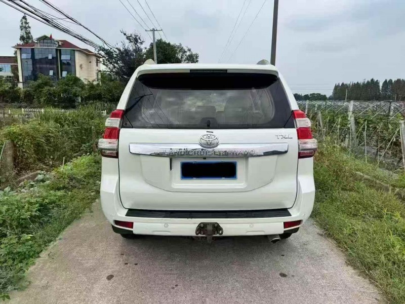 衢州15年丰田普拉多9