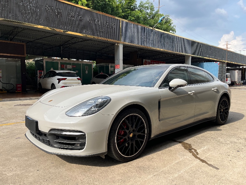 南宁21年保时捷帕拉梅拉2