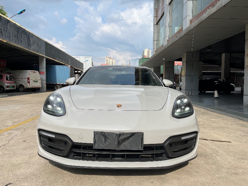 南宁21年保时捷帕拉梅拉1