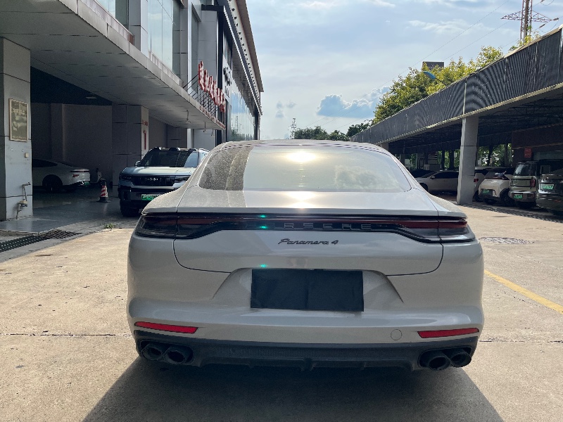 南宁21年保时捷帕拉梅拉4