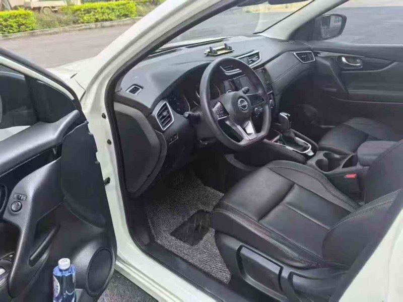 南平24年日产逍客7