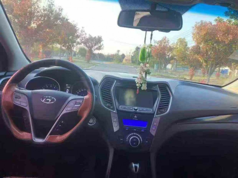 常州15年现代新胜达4