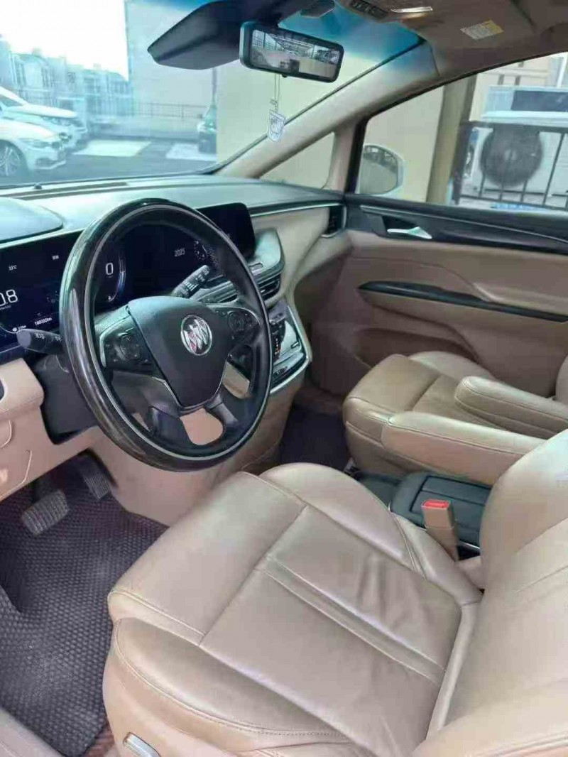 徐州21年别克GL84