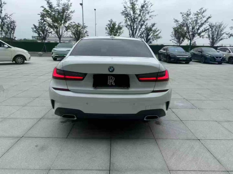 常州21年宝马3系9