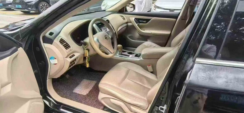 泉州17年日产天籁4