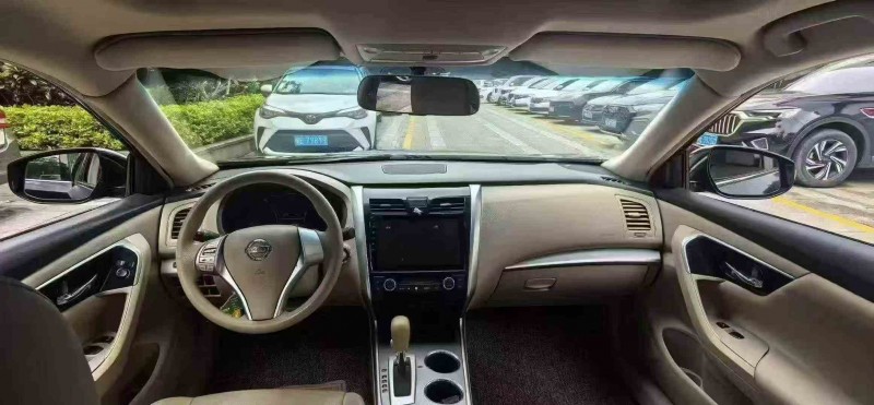 泉州17年日产天籁5