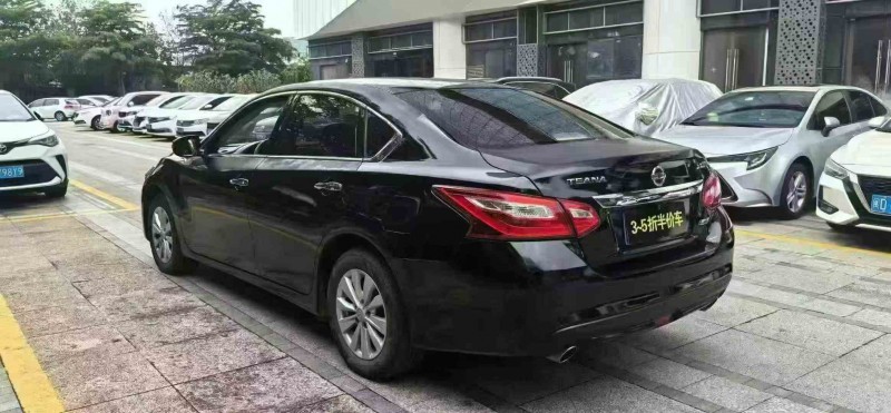 泉州17年日产天籁8