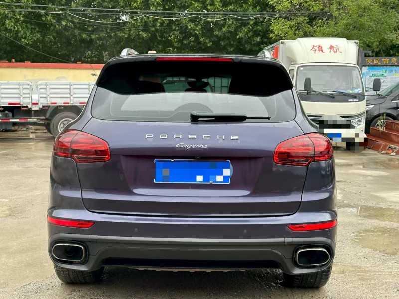 淄博18年保时捷卡宴9