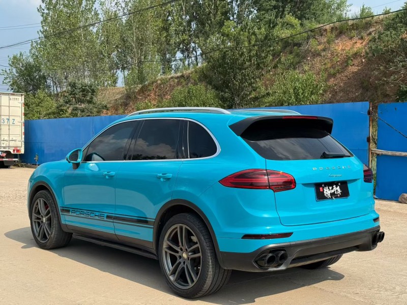 青岛18年保时捷卡宴7