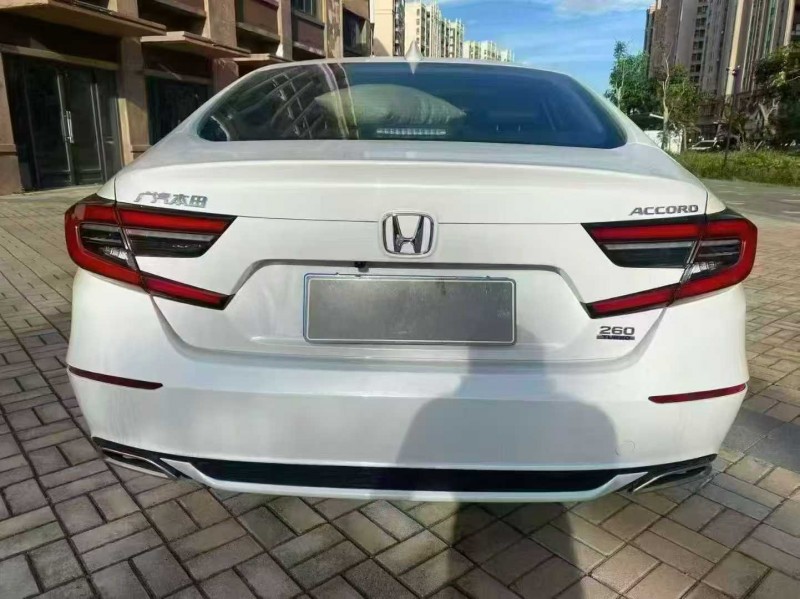 海口23年本田雅阁9