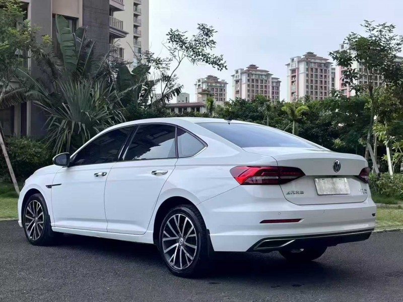 海口19年大众朗逸8