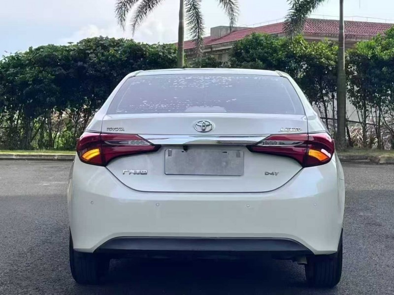 海口17年丰田雷凌9