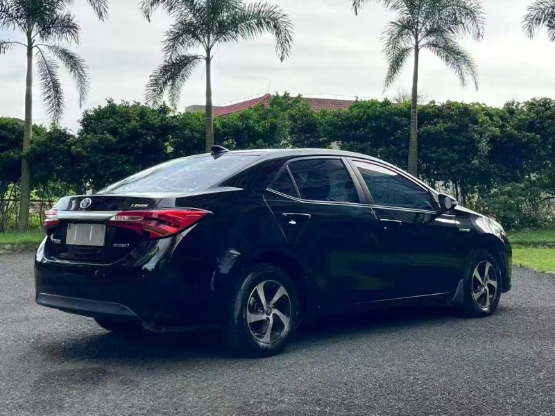 海口18年丰田雷凌8