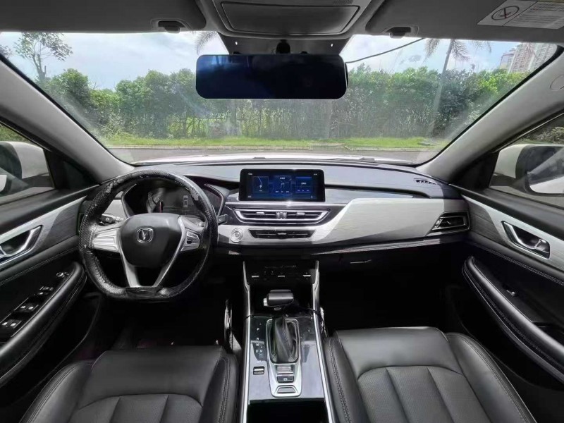 海口20年长安汽车CS756