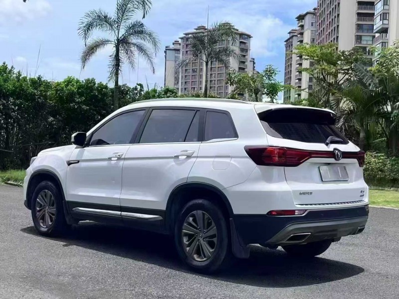 海口20年长安汽车CS758