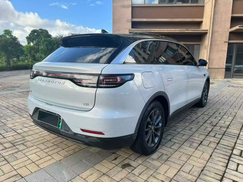 海口23年零跑汽车C117